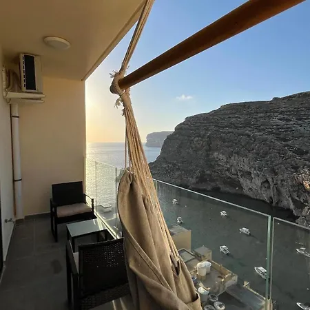 Xlendi - Seafront 2 Bedroom Apartment, Fully Air-Conditioned And Equipped With All Amenities Exterior photo