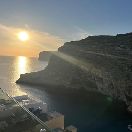 Xlendi - Seafront 2 Bedroom Apartment, Fully Air-Conditioned And Equipped With All Amenities Exterior photo